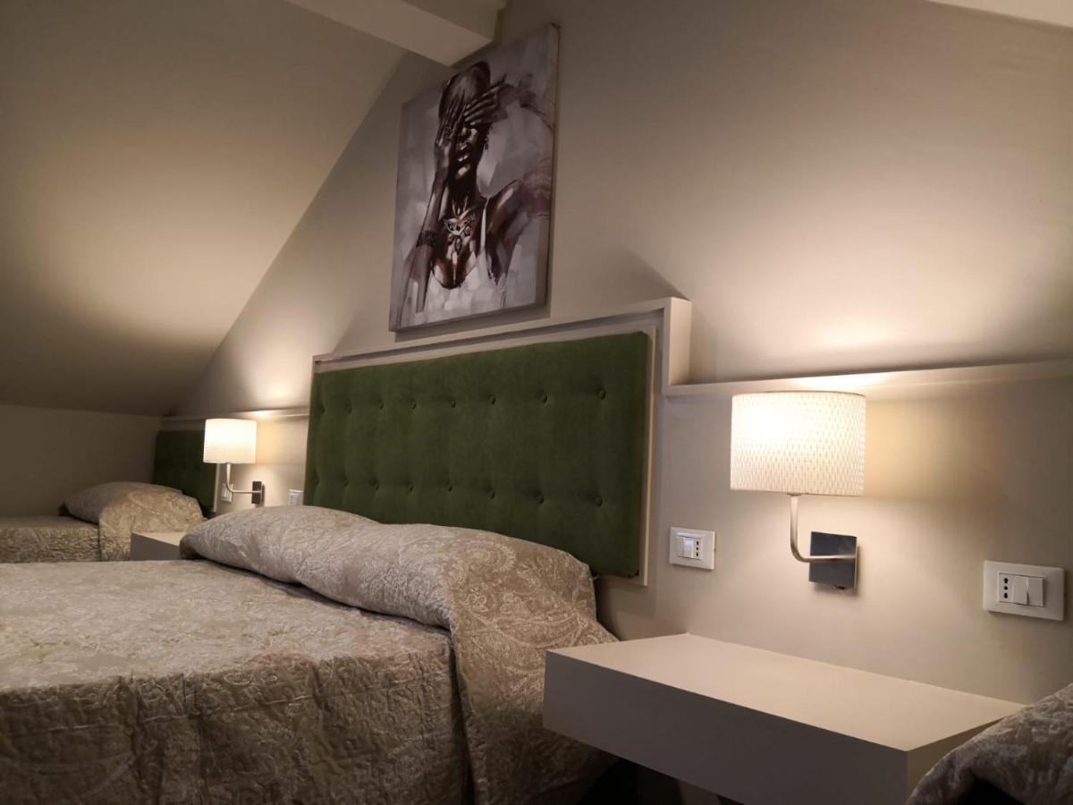 Scm House Hotel Mascali Eksteriør billede